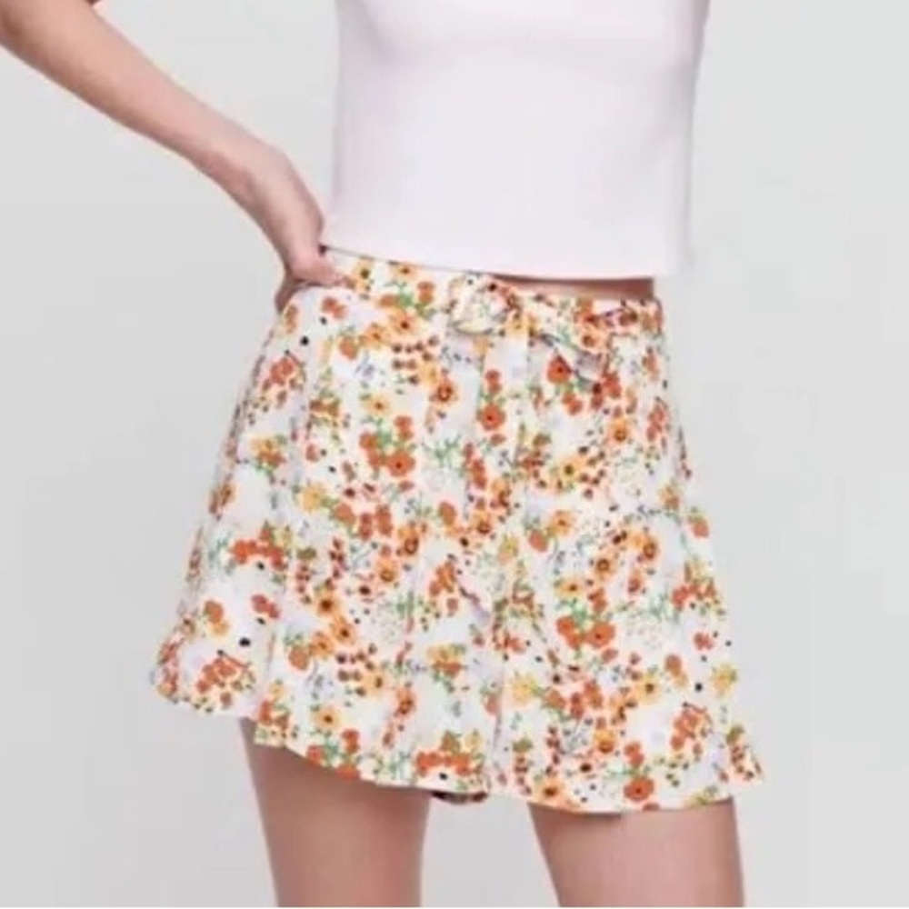 Sunday Best - Flowy Shorts